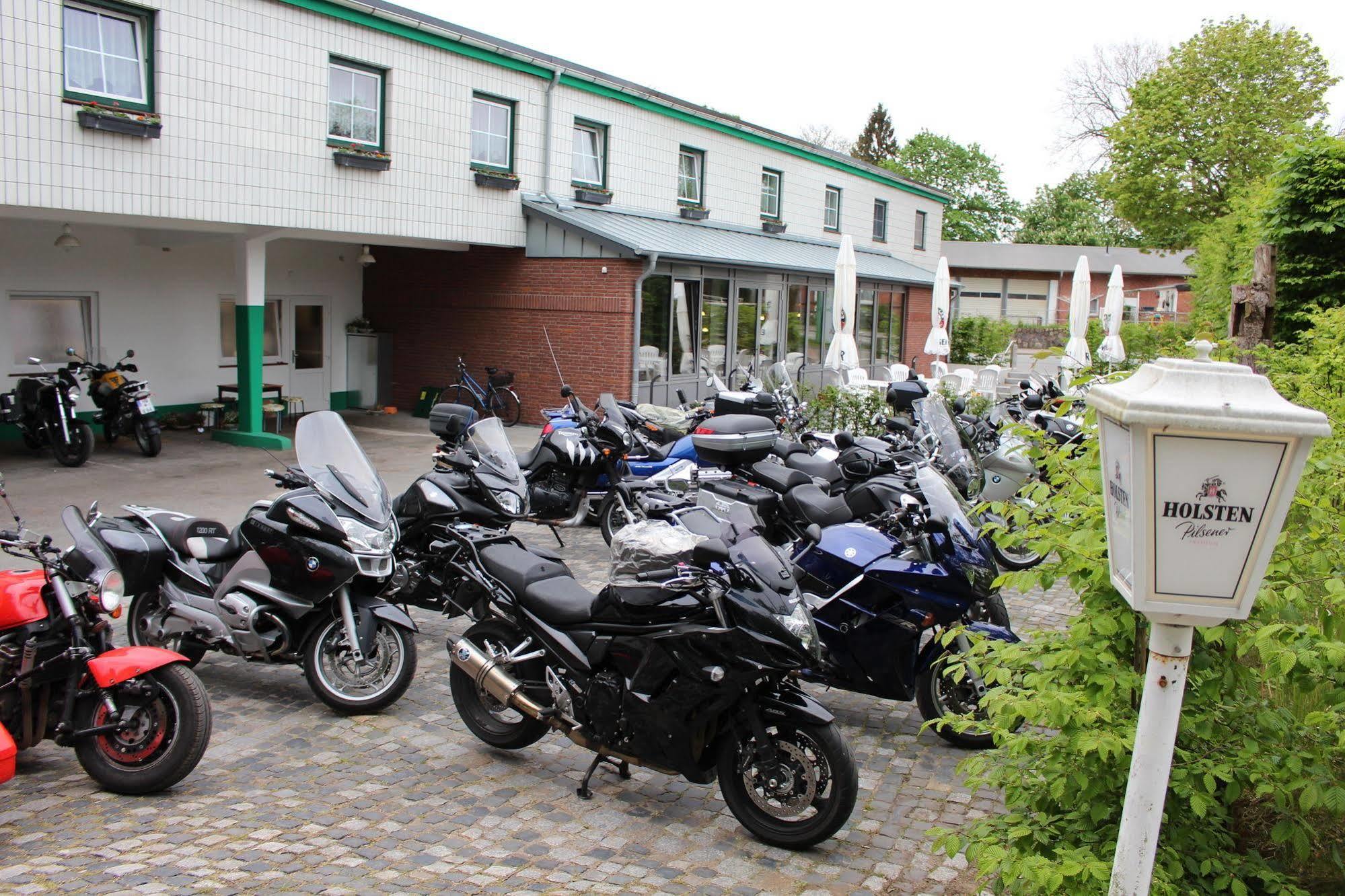 Hotel Carstens Bordesholm Kültér fotó